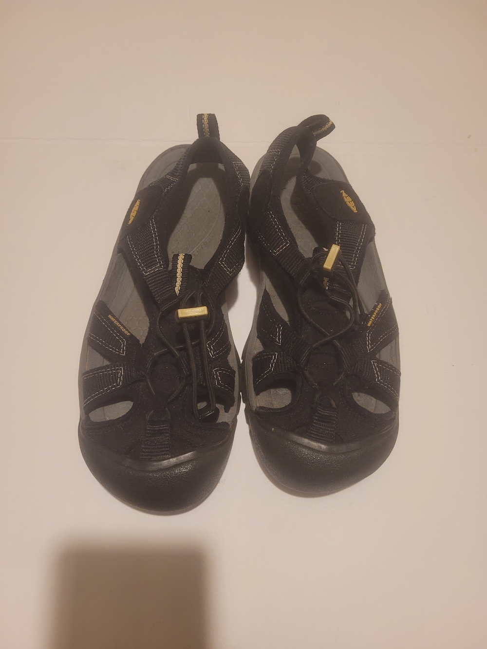 Keen Black and Yellow Women's Outdoor Sandals - Picture 2 of 6